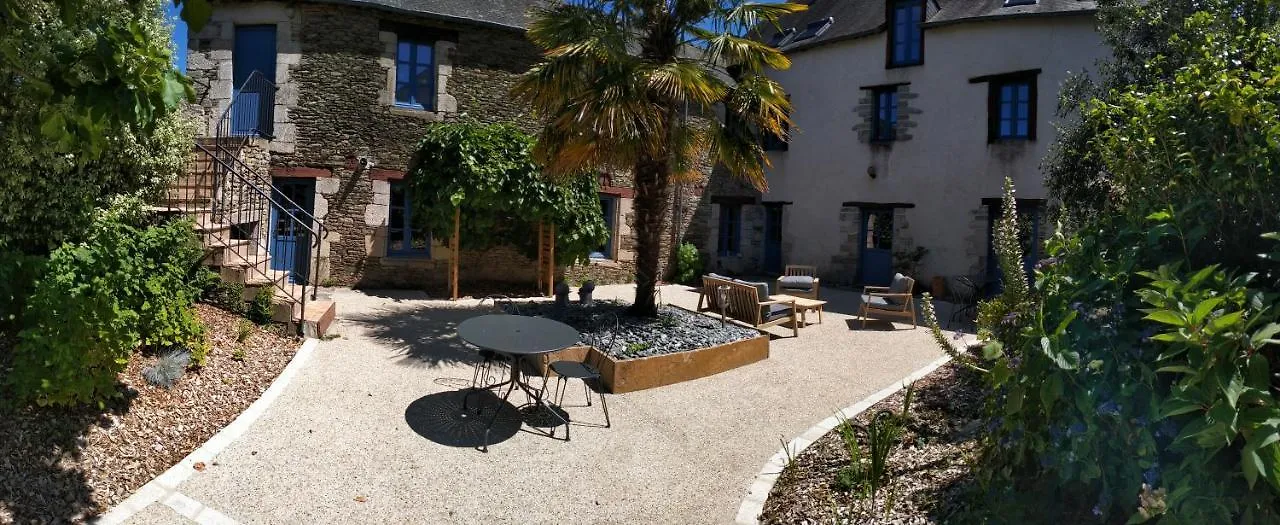 La Cour Des Ursulines Hotel Josselin Guest house