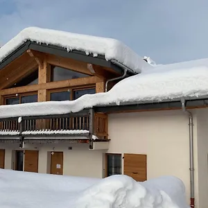 Chalet Mitoyen Le Rusticana , Chamonix France