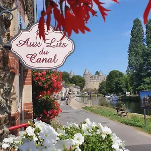 Aux Lits Du Canal Josselin